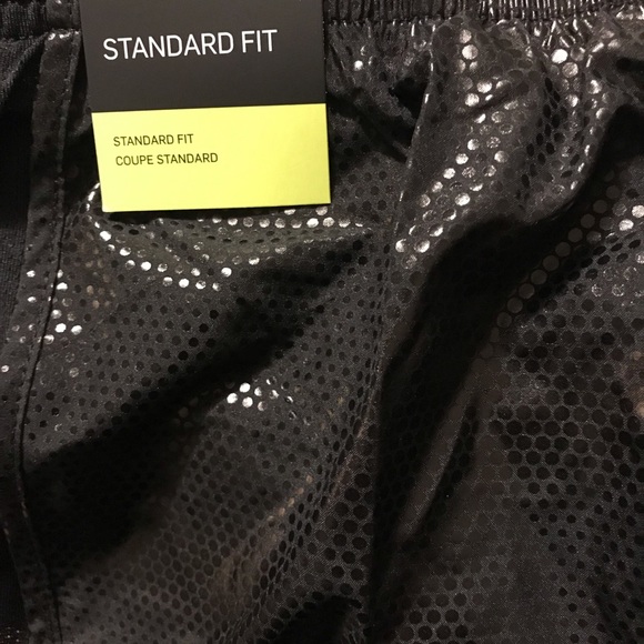 Nike Dri Fit Shorts - Picture 4 of 8